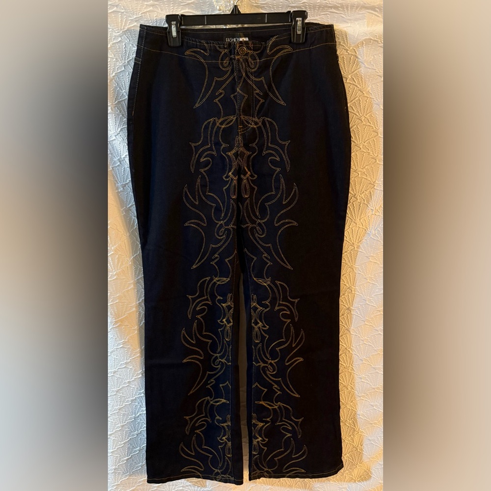 PRICE ⬇️  Fashion Nova Dark Blue Jeans with Gold Stitching